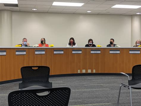 San Jose school leaders extend contract for cops on campuses - San José