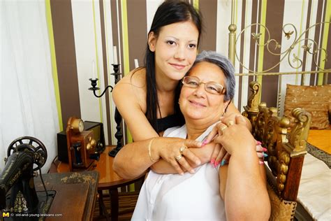 Naughty Bbw Lesbian Getting Seduced By A Teen Babe Porn Pictures Xxx Photos Sex Images