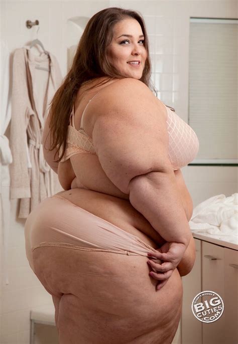 Mary Boberry Shower Mega Porn Pics Mega Fat Porn Pictures