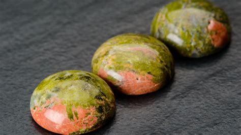 21 Amazing Benefits Of Unakite Stone (2021)