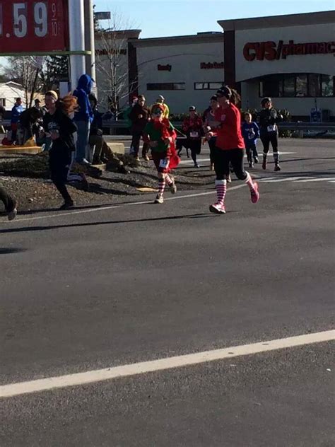 Our Official Photographs South Berkeley Christmas 5k