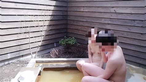 PokoPooh 温泉でクンニと手マンと乳首吸いでイき整う온천에서 쿤니와 손가락과 젖꼭지 빨아들이는 그녀는 오르가즘으로 정돈 Free Sex Video RedTube