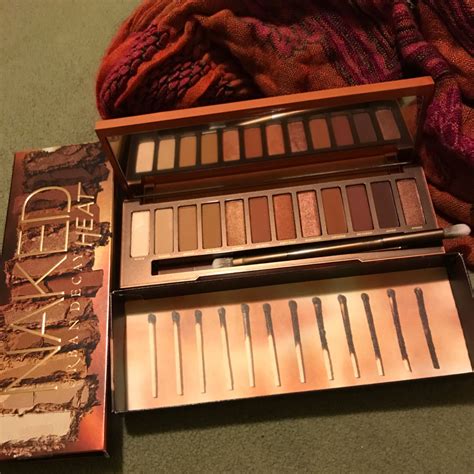 Naked Heat Eyeshadow Palette Check Reviews And Prices Of Finest Collection Of Beauty Health