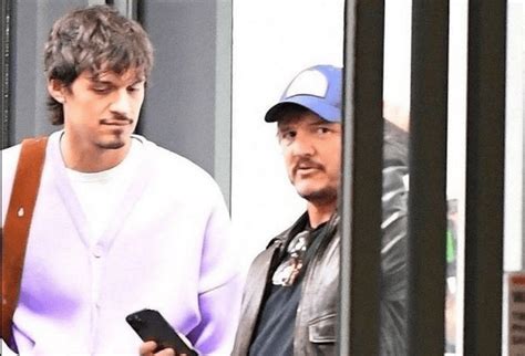 Pedro Pascal e Omar Apollo amicizia o qualcosa di più Gay it