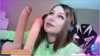 Transexual Se Folla A S Misma Con Juguetes Xvideos