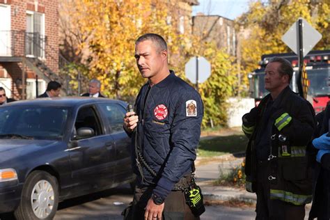 Chicago Fire Star Taylor Kinneys Kelly Severide Leaves Stella And