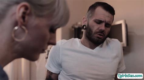 Trans Masseuse Licks And Fucks The Ass Of Her Guy Client