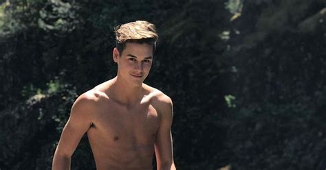 Gay Cultes Un Si Gentil Gar On