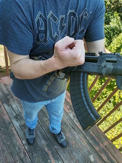 Top 5 Ways To Run The Kalashnikov Charging Handle The Mag Life