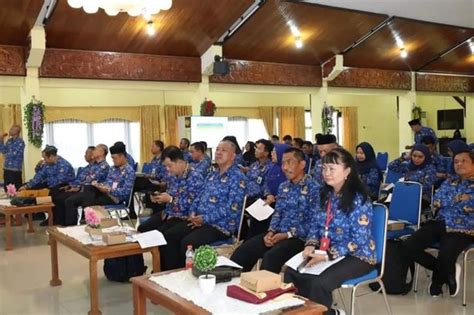 Rapat Koordinasi Pengendalian Pembangunan Triwulan Iii Ta Dkisp