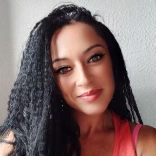 Explore Your Wildest Fantasies With The Hottest Live Sex Cam Models