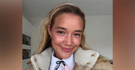 Model Olivia Ponton Shows Off Abs In Brown Bikini Photo