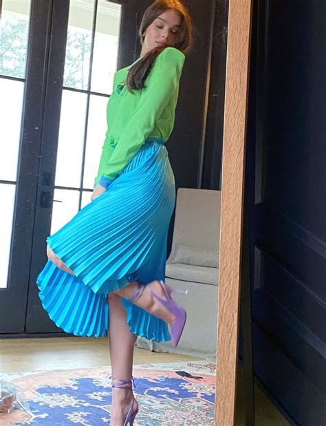 Hailee Steinfeld Nude Pics Porn Hot Scenes 2024 Scandal Planet