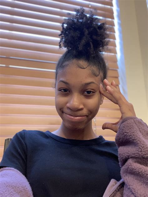 here’s my hair.😌🤚💫 | Scrolller