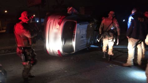 V Deo Persegui O Policial Por Km Termina Em Capotamento E