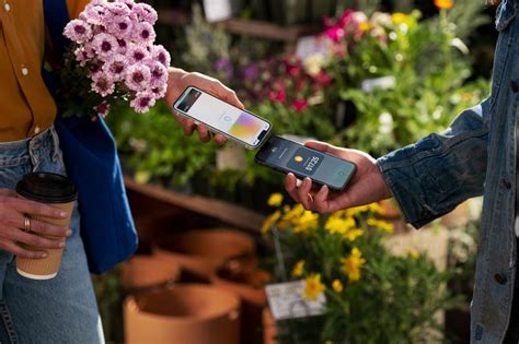 How Apple Pay Makes Money Merchant Transaction Fees Apple Must