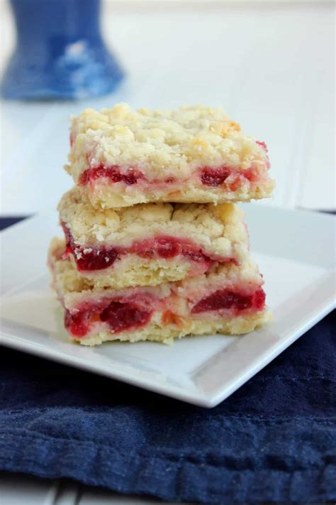 Cranberry Cream Cheese Streusel Bars The Suburban Soapbox