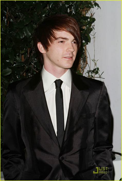 Drake Bell Kicks Off Golden Globe Week Photo 399987 Photo Gallery