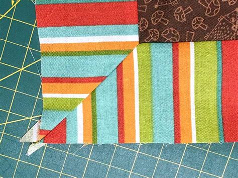The best way to sew a mitered border - QUILTsocial