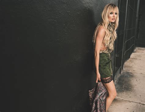 Candice Swanepoel Sexy Photoshoot Elle Hot Celebs Home