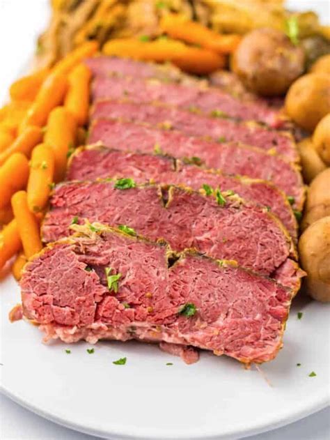 Mouthwatering Slow Cooker Corned Beef Crayons And Cravings