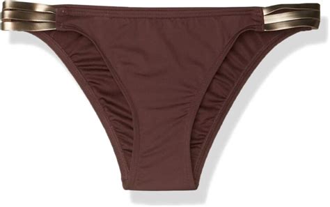 Hot Sexy Cami Chan Bikini Pics