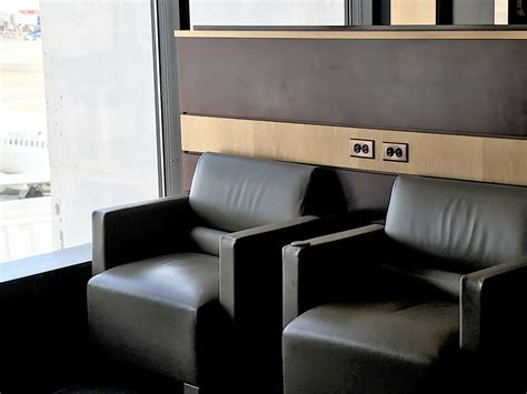 atlanta delta sky club 9