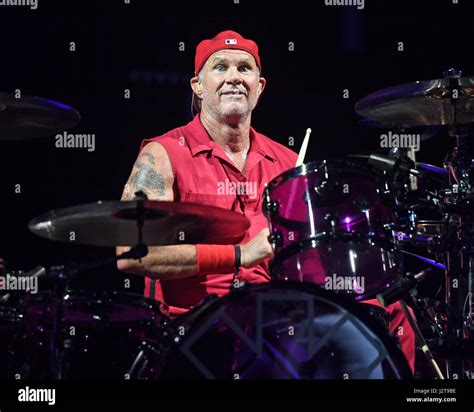Miami FL USA 29th Apr 2017 Chad Smith Of The Red Hot Chili Peppers Performs At The