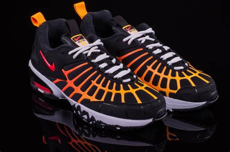 Nike Air Max 120 Laser Orange - Sneaker Bar Detroit
