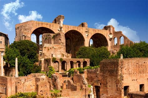 Basílica de Majencio y Constantino turismo Roma ViaMichelin