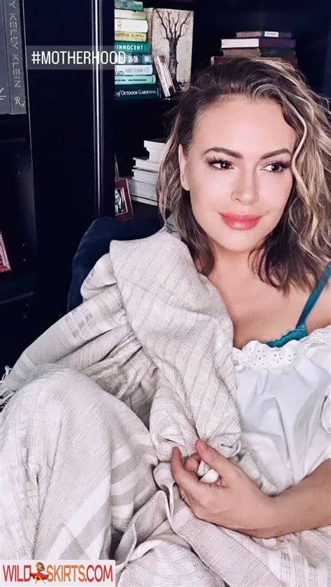 Alyssa Milano Alyssa Milano Milano Alyssa Milanoxxx Nude OnlyFans Instagram Leaked Photo 374