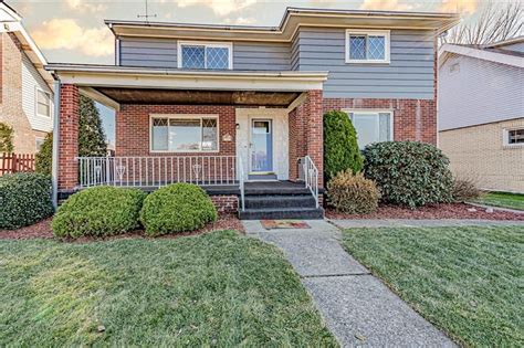 1416 Broadview Blvd Natrona Heights Pa 15065 Trulia
