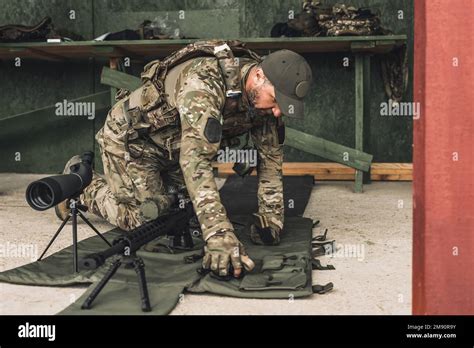 soldier  camouflage  res stock photography  images alamy