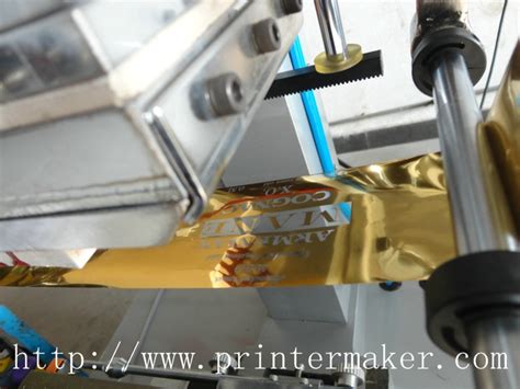 Hot Stamping Glass Bottles And How To Hot Foil Stamping Glass Cosmetic Bottles