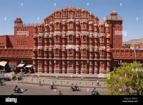 Vista De La Hawa Mahal O Palacio De Los Vientos En La Ciudad De Jaipur