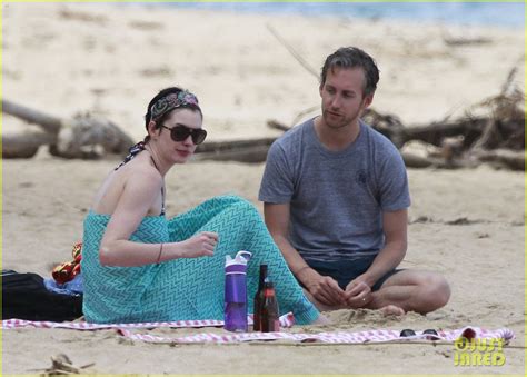 Anne Hathaway Dons Bikini Top For Hawaii Beach Walk Photo Adam Shulman Anne