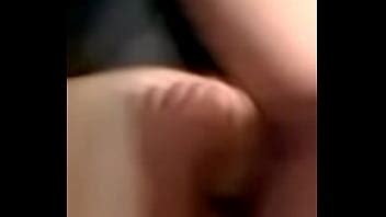 El orgasmo intenso de la esposa sexy después de darle una palmada en el culo XVIDEOS