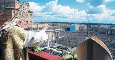 Benedicto XVI Pide Paz En Multitudinaria Misa De Pascua