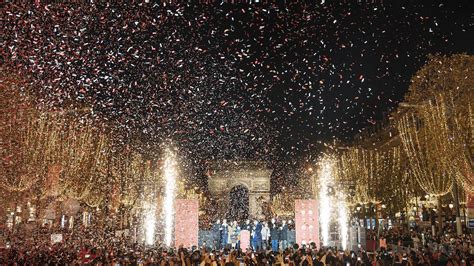 Weihnachten in Paris Champs Elysées erstrahlen in leuchtenden