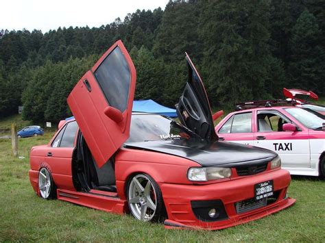 Tsuru Tuning - El coche que no pasa de moda