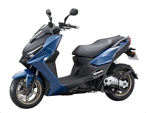 kymco raises  bar   krv  tcs visor