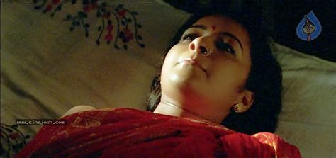 Reema Sen Hot Spicy SnapsIndian Crazy Actress Gallery Spicy Indian Actress Snaps