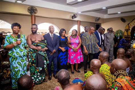 Asanteman Police Association Donates Ghc80k Towards Otumfuo Heal Komfo