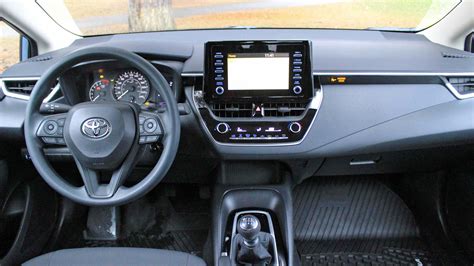 Review: 2021 Toyota Corolla L Manual Transmission - CanadaMotorJobs