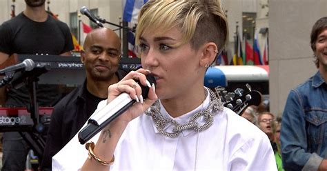 Who S Too Old For Sex Matt Viewers React To Miley S Comment