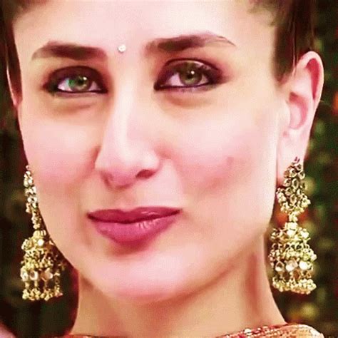 Kareena Kapoor Jab Kareena Kapoor Jab We Met Discover Share GIFs