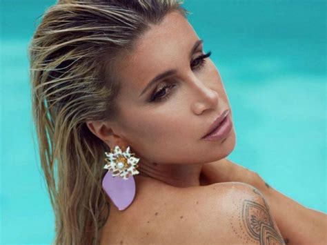 A Horas De Cumplir A Os Flor Pe A Se Mostr En Bikini Sin Retoques Se Vienen Los