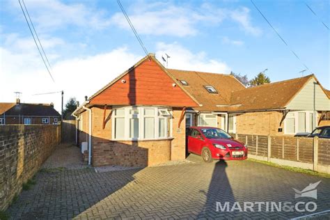 3 Bedrooms Semi Detached Bungalow To Rent In Elms Drive Chelmsford