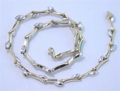 K Gold Pussy Willow Necklace Gem