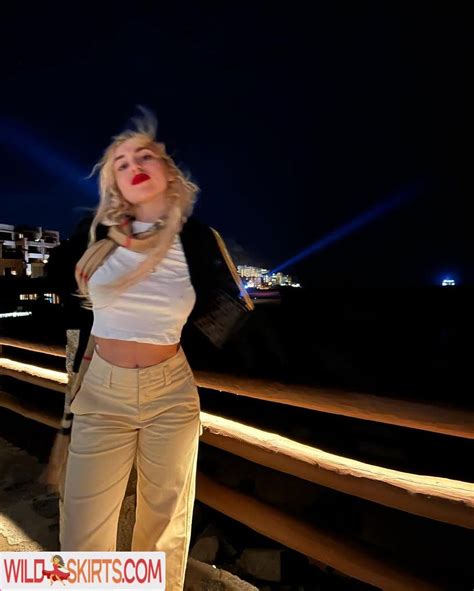 Ava Max Avamax Plharleyquinn Nude Onlyfans Instagram Leaked Photo